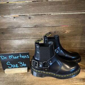 New Womens Dr Martens Wincox Black Leather Harness Chelsea Ankle Boots Size‎ 5 M